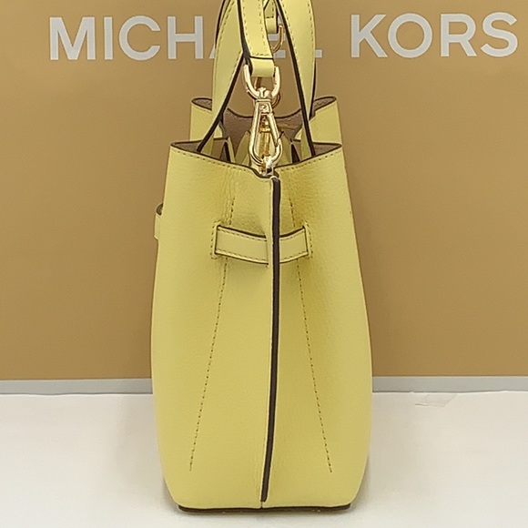 MICHAEL KORS EMILIA SMALL SATCHEL & LARGE DOUBLE ZIP WRISTLET BUTTERCUP - Picture 6 of 16